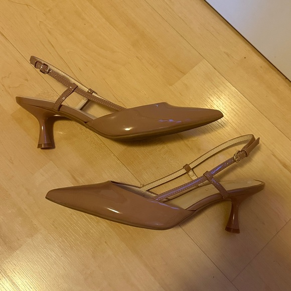 Nine West Women's Nude Patent Pointed-Toe Slingback Pumps - Picture 3 of 3